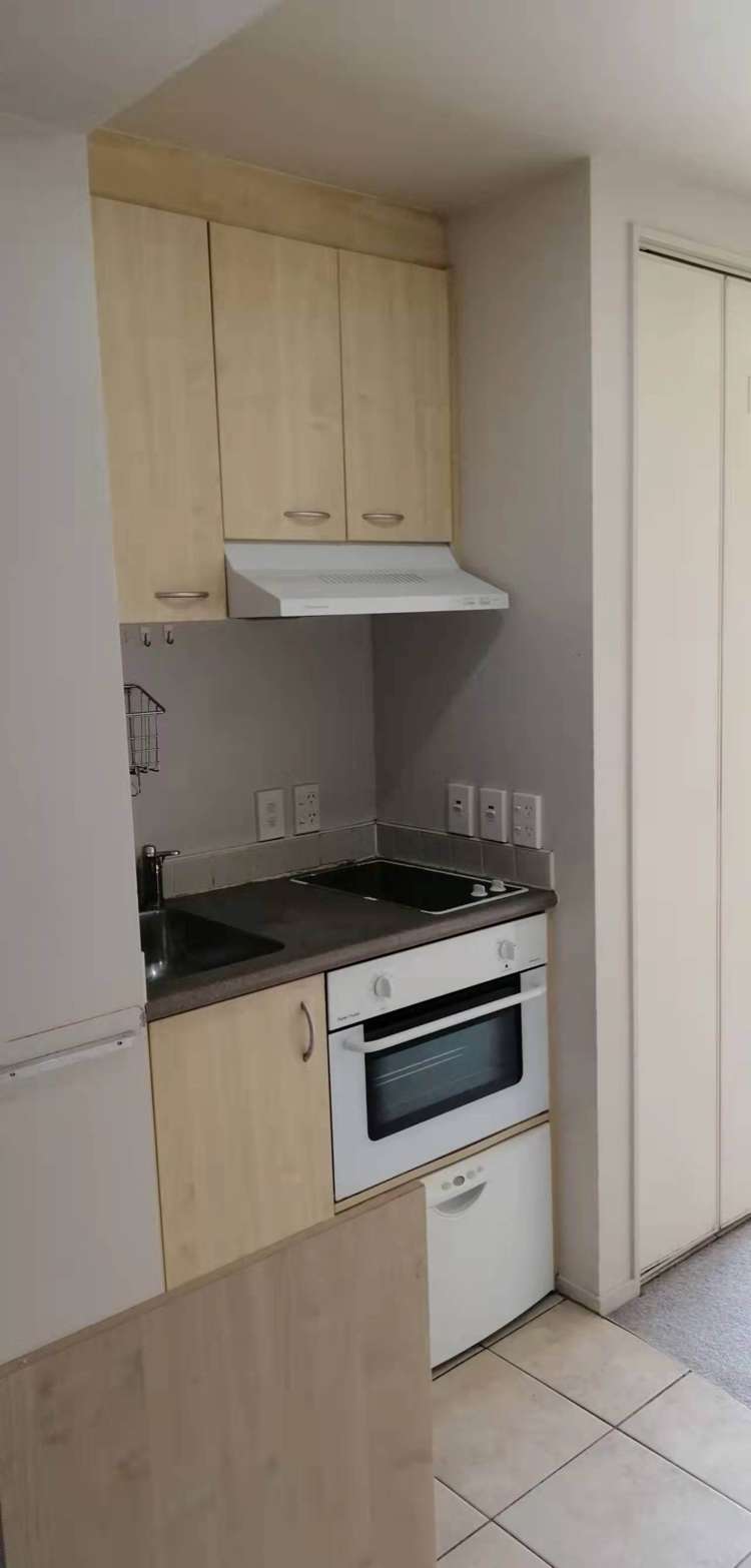 2D/10 Crown Lynn Place New Lynn_10