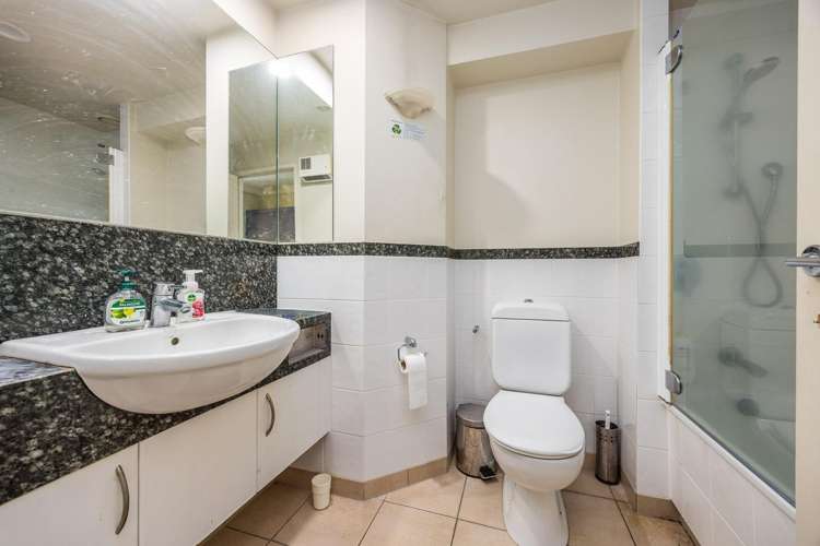 4C/100 Greys Avenue Auckland Central_15