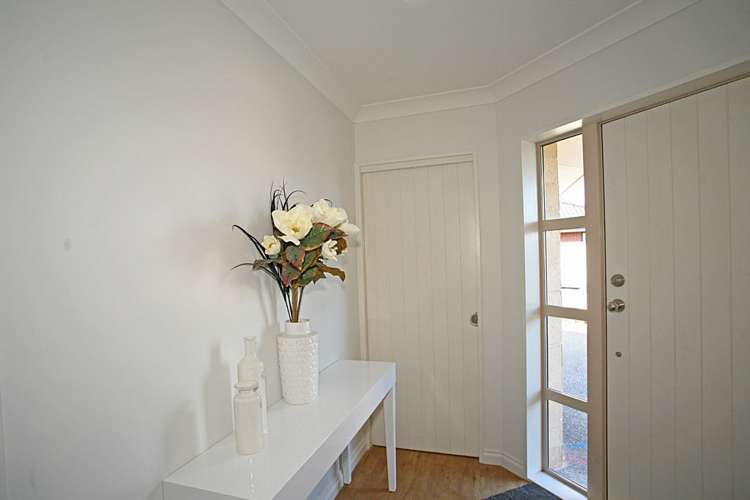 196b Gayhurst Road Dallington_26