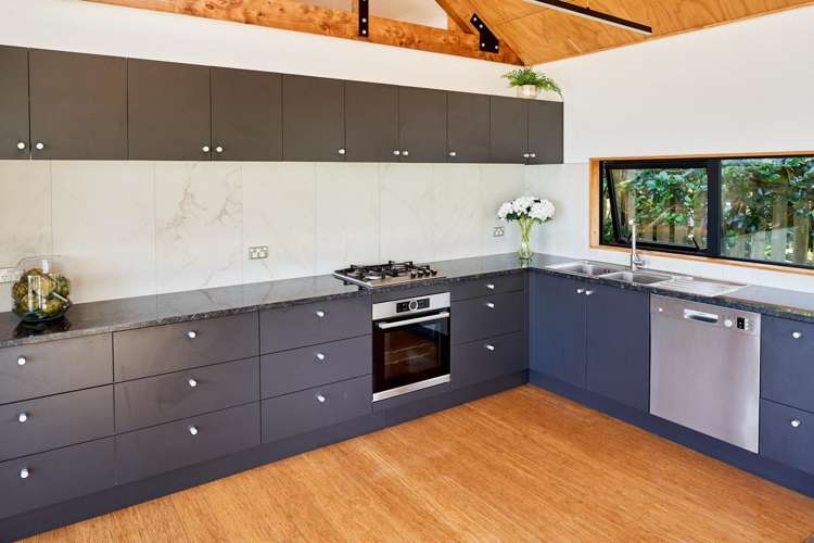 13 Airlie Road Plimmerton_6