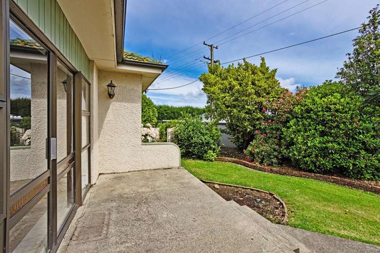 78 East Road Ascot_32