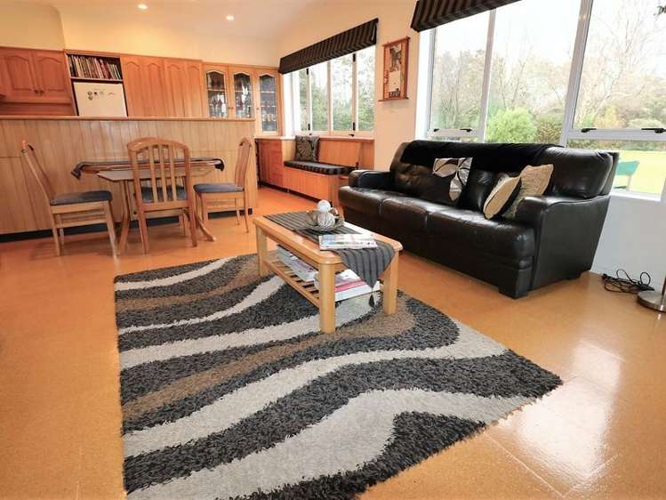 64 Richmond Road Carterton_10