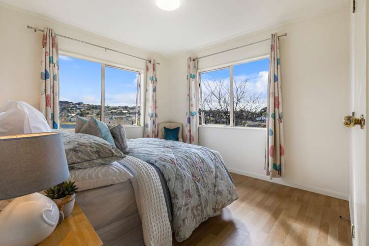 2/7 Romulus Place Totara Vale_13