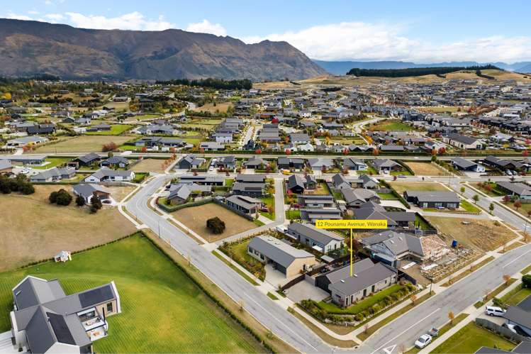 12 Pounamu Avenue Albert Town_30