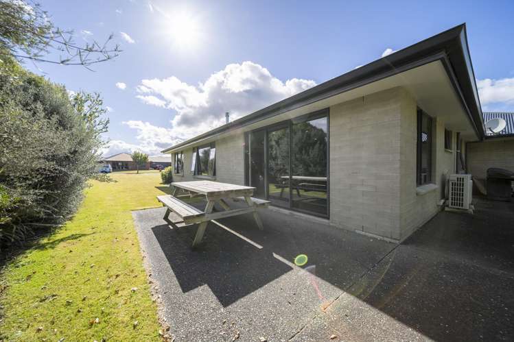 60 Lawson Burrows Crescent Te Anau_24