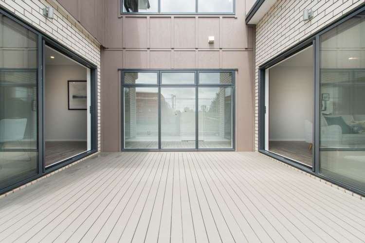 9a Mcquoids Road Flat Bush_7