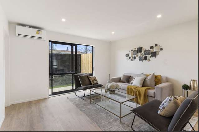 90C Sylvan Crescent Te Atatu South_2