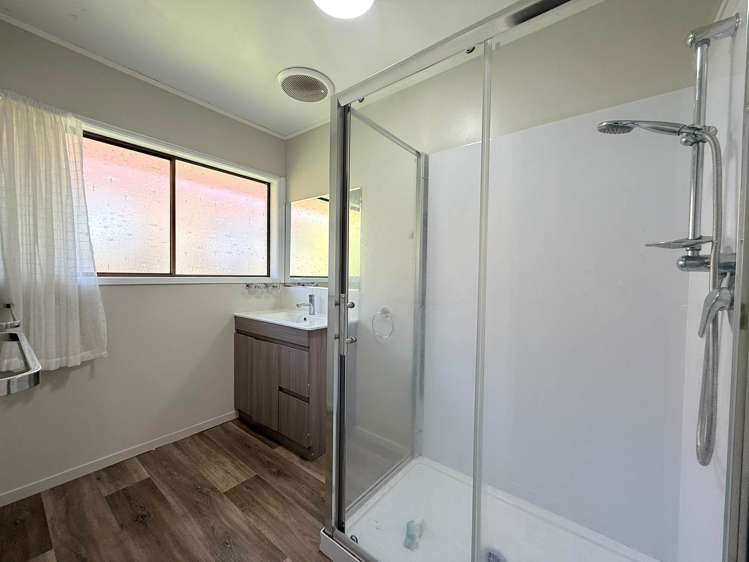 2/68 Victoria Road Papatoetoe_9