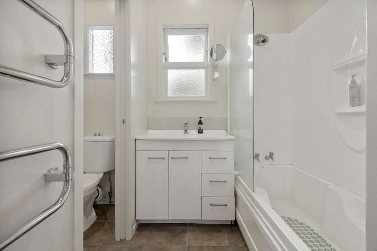 2 Ruawai Road Mount Wellington_12