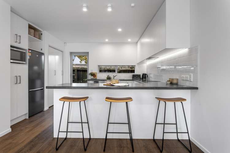 5/24 Andover Street Merivale_2