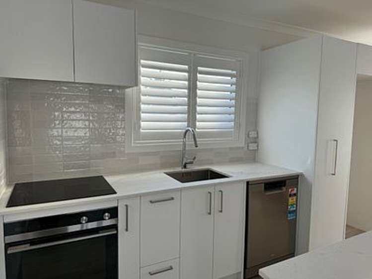 117 Vodanovich Road Te Atatu South_4