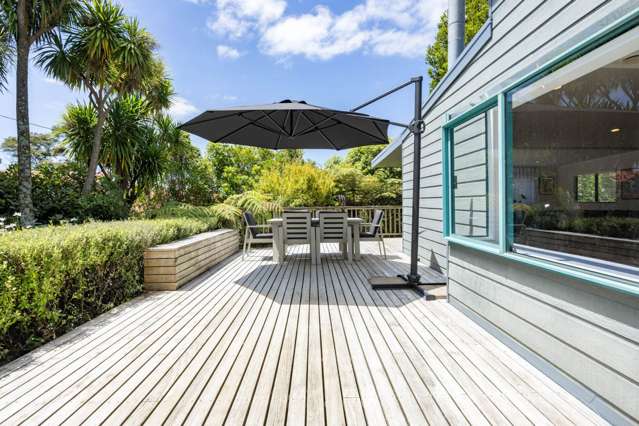 24 Rauhuia Crescent Parau_2