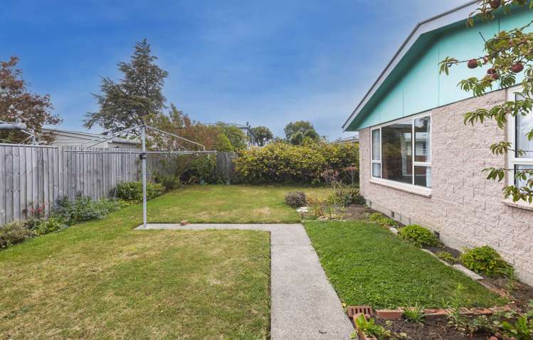 2/85 Roberta Drive Somerfield_13