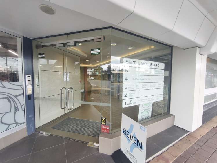 Suites 3 and 4/507 Lake Road Takapuna_7