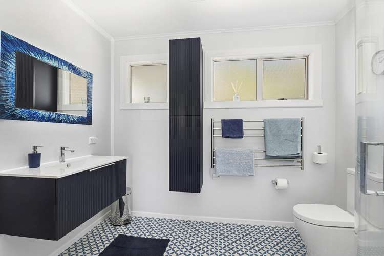 14 Kenef Road Paremata_18