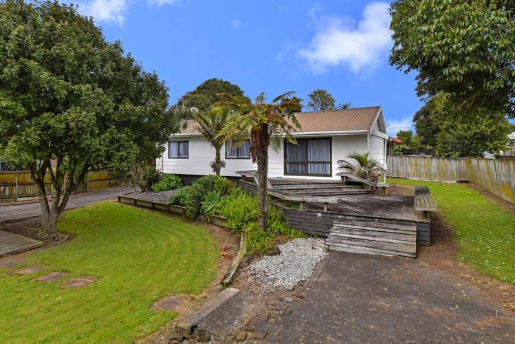 2/77 Russell Road Manurewa_16