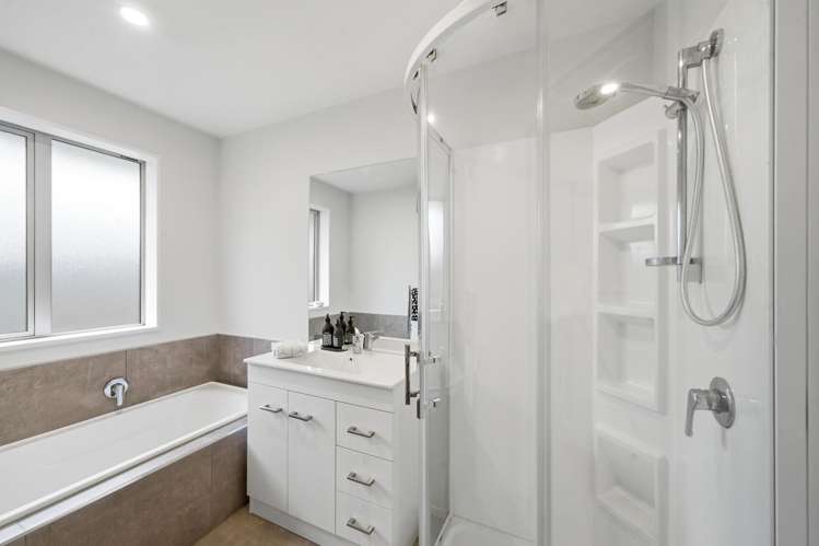 2B Gilbert Place Sydenham_10