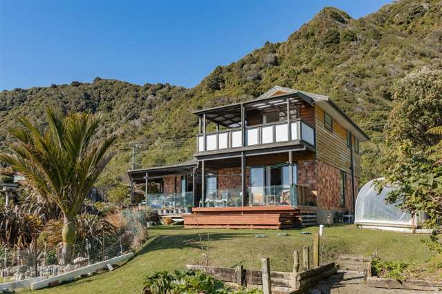 Coastal Living & Investment