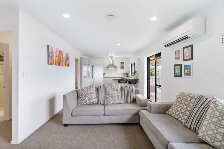 20 Exotic Place Massey_12