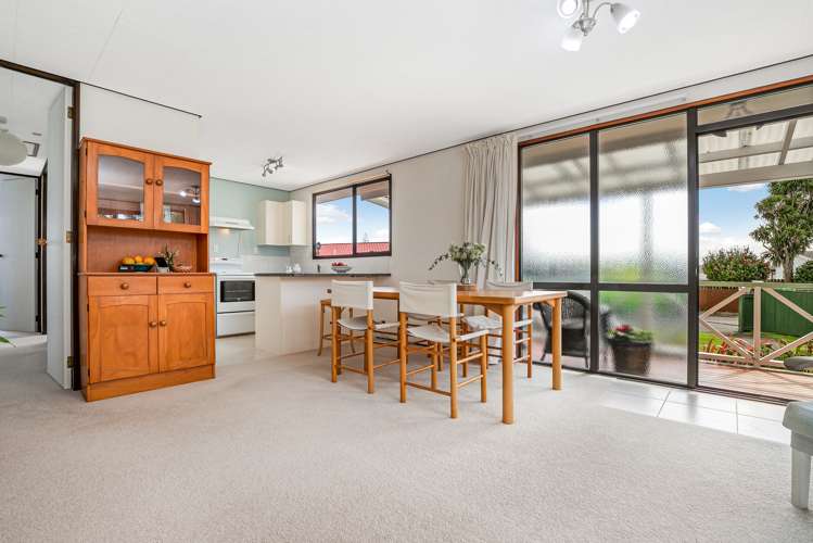 2/23 Starforth Place Henderson_7