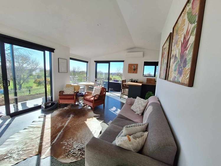 81 Jury Road Ngahinapouri_7