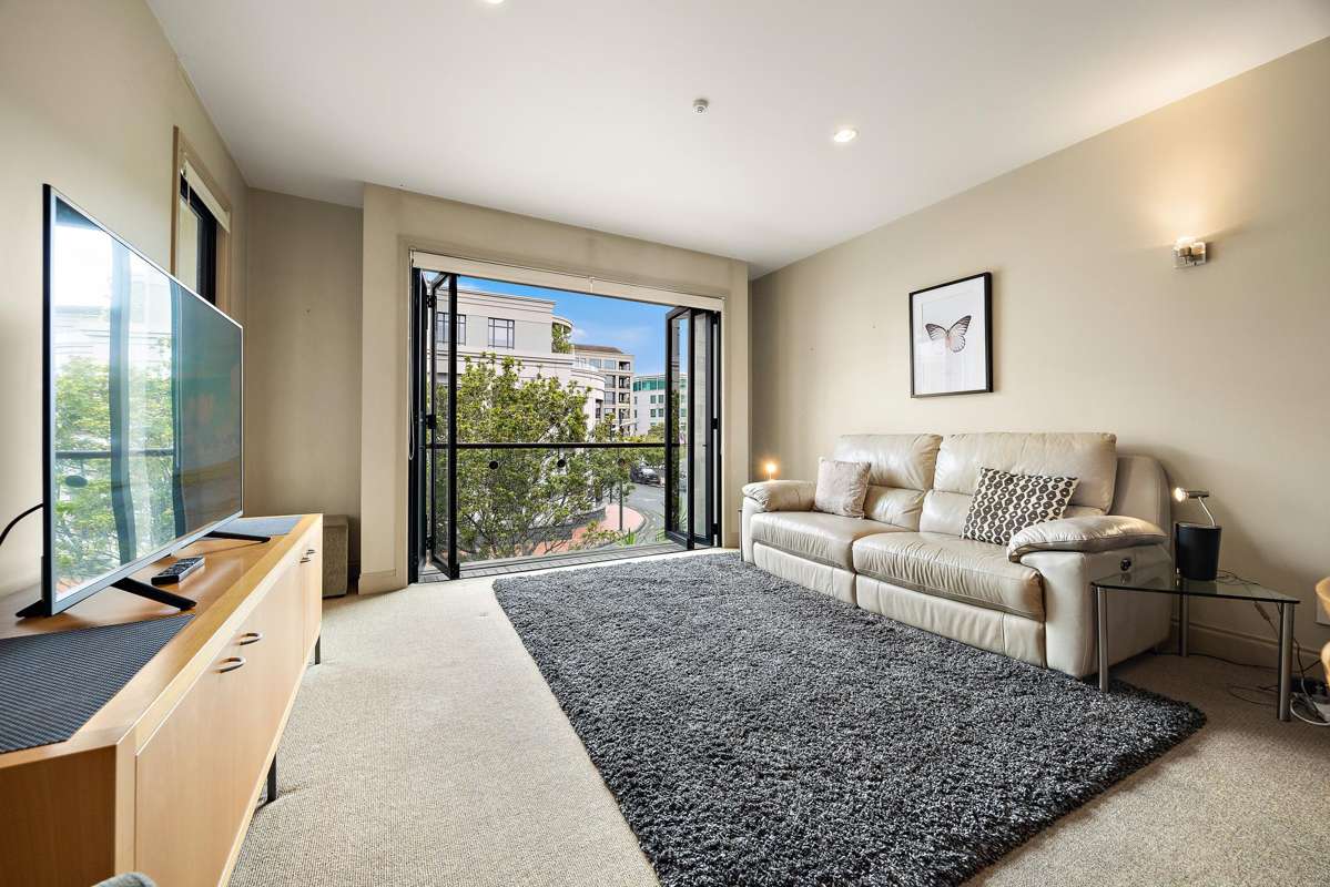 1L/22 Pakenham Street East_4