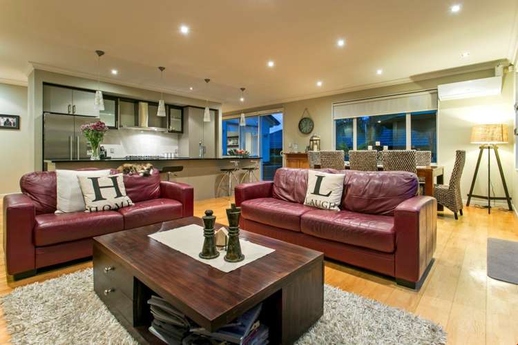 28 Huntington Park Drive Greenhithe_2