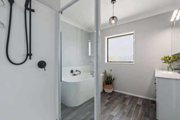 24 Lachlan Drive Dinsdale_14