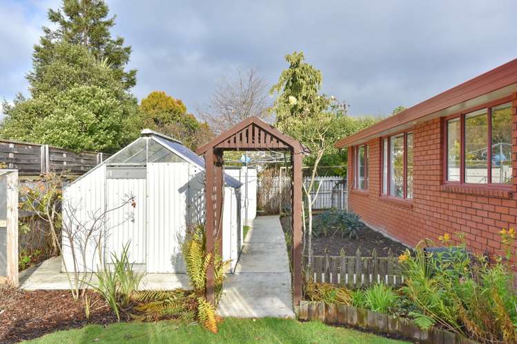 7 Somerset Place Woodend_18