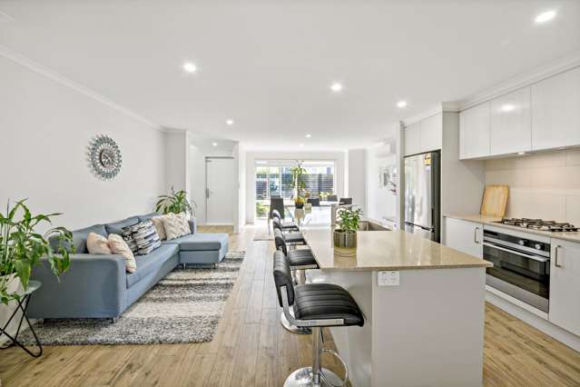 72 Karepiro Drive Stanmore Bay_3