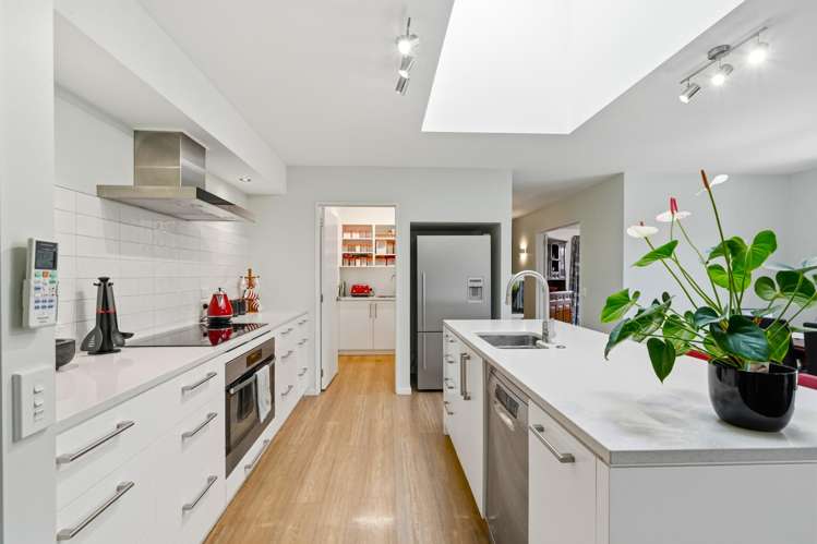 20 Churchill Drive_3