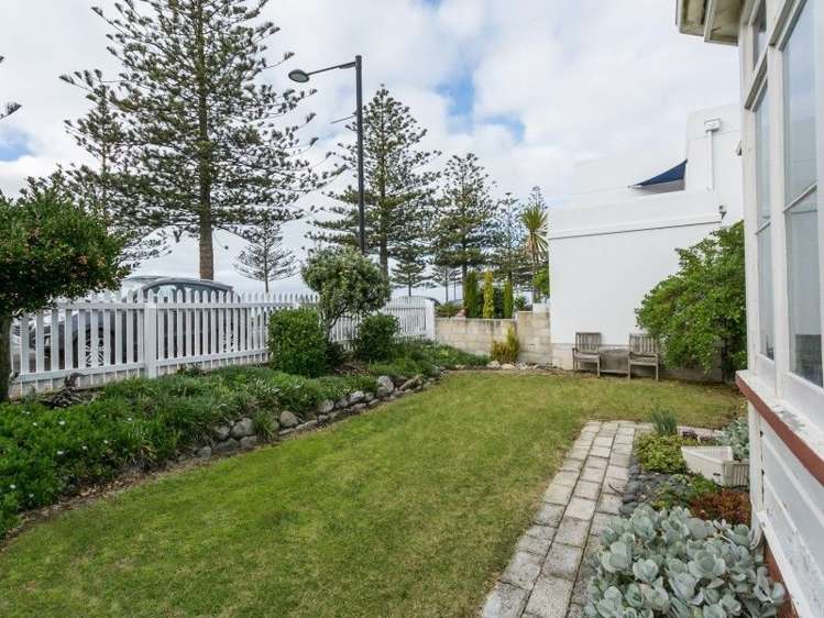 609 Marine Parade Napier South_6