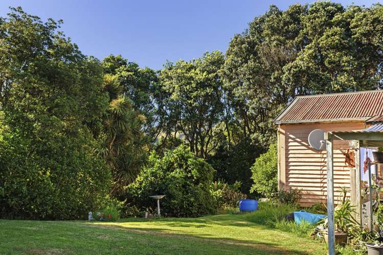 6 Rangi Street Mokau_11