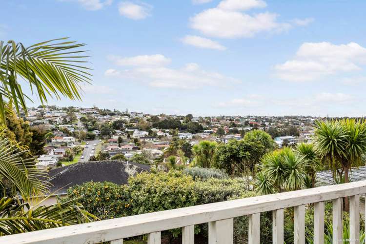 30 Shanaway Rise Hillcrest_10