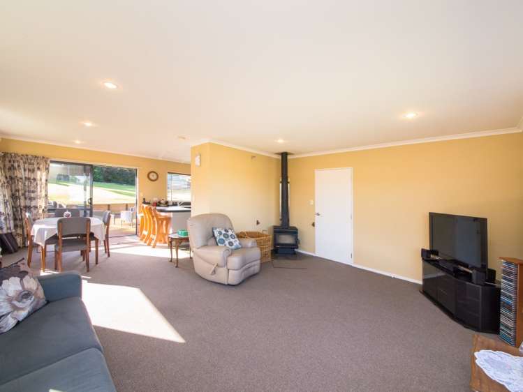 64 Fraser Drive Feilding_9