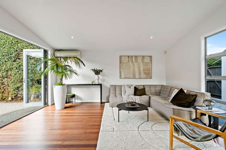 39 English Oak Drive Schnapper Rock_24