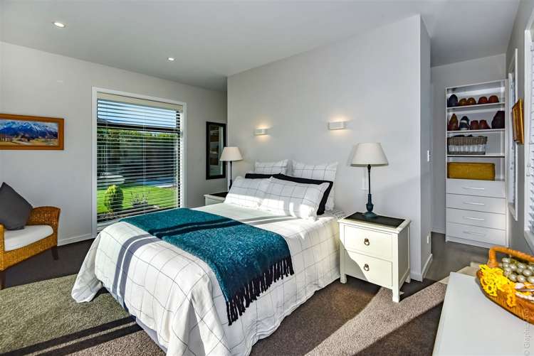 15 Eastfield Drive Lincoln_17