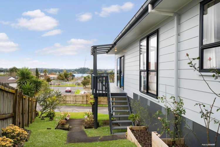 1/8 Sevilla Place Unsworth Heights_16