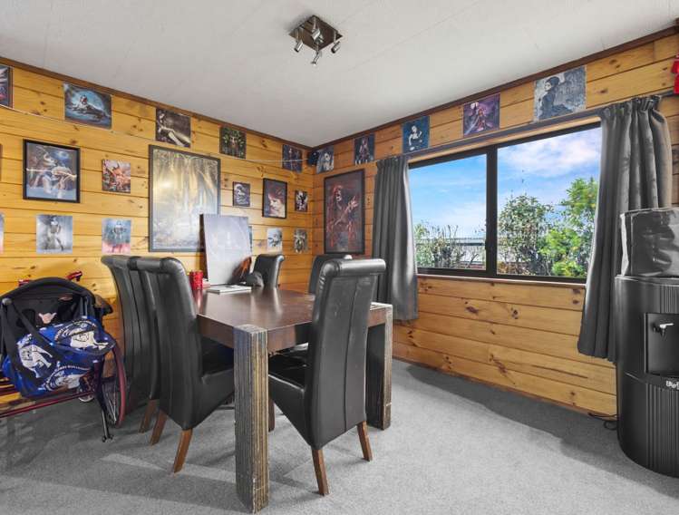 15B Ngahu Street Fairy Springs_3