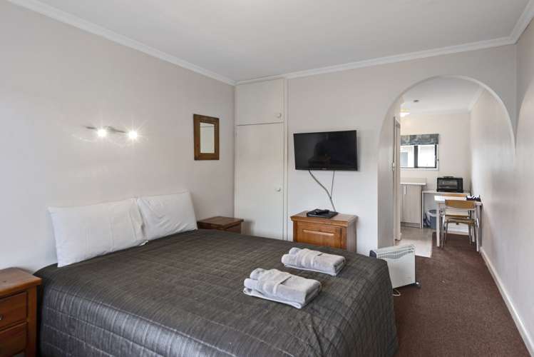 347 Worcester Street Linwood_6