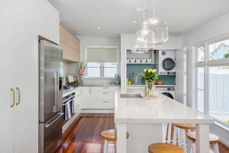 14 Leone Terrace Mount Albert_2