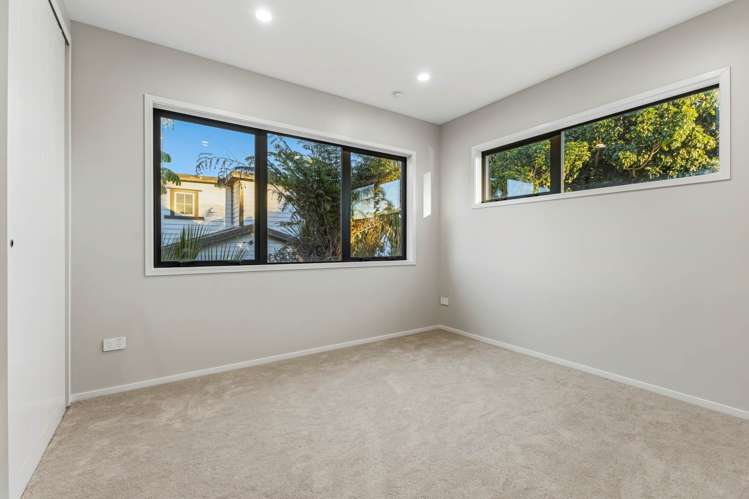 3/10 Graham Road Conifer Grove_12
