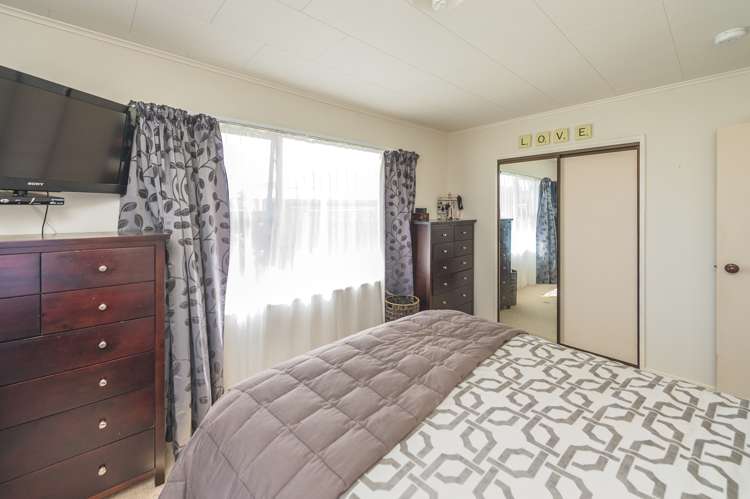 22 Lindsey Crescent Springvale_9