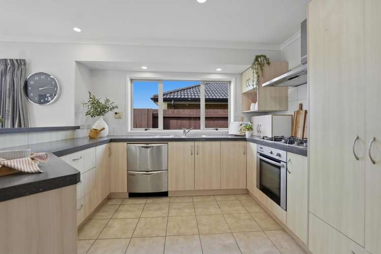 17 Blossom Grove Papamoa_9