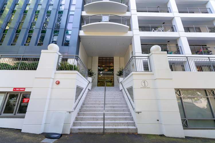 807/1 Parliament Street_3