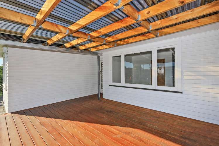 7 Kauri Street Taradale_11