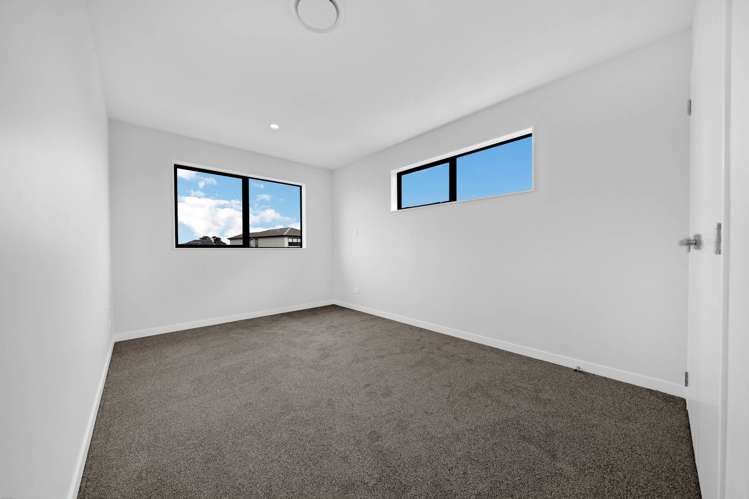 2 Whata Street Clarks Beach_22
