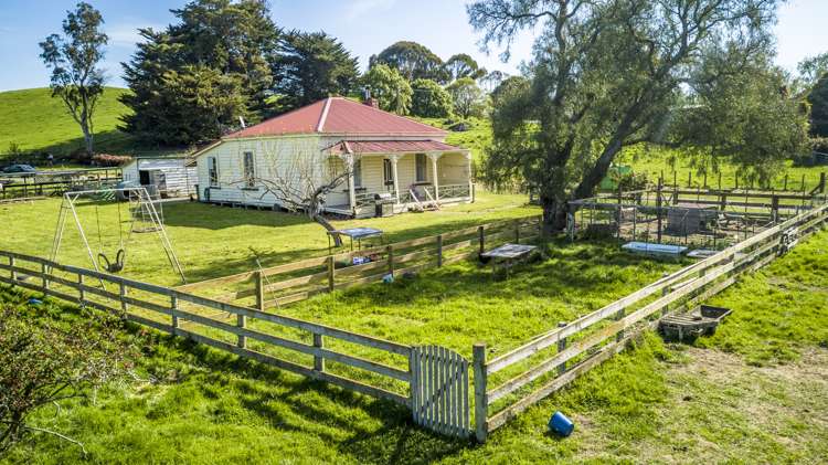 86 Tod Road Otane_12