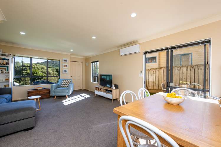 73 Woodhouse Avenue Karori_8