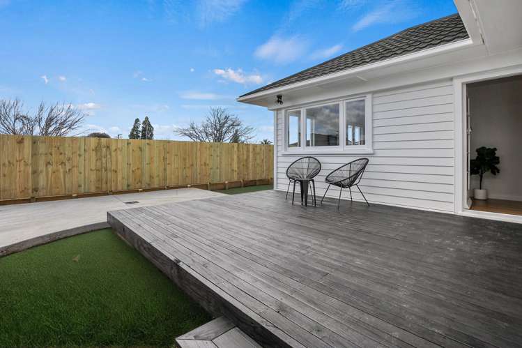 44 Campbell Street Leamington_16